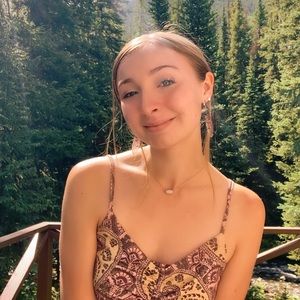 Meet your Posher, Genevieve